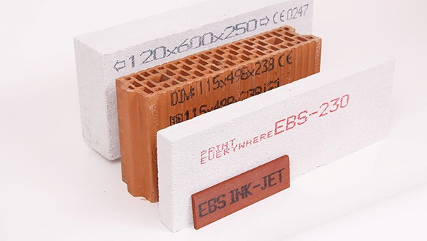 建筑裝飾材料打碼標識,用EBS手持噴碼機,簡單又高效